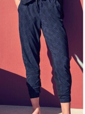 Athleta Brooklyn Ankle Joggers Python Print Size 16